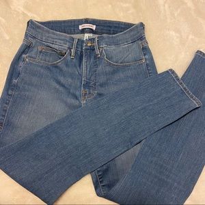 Good American Good Legs Crop